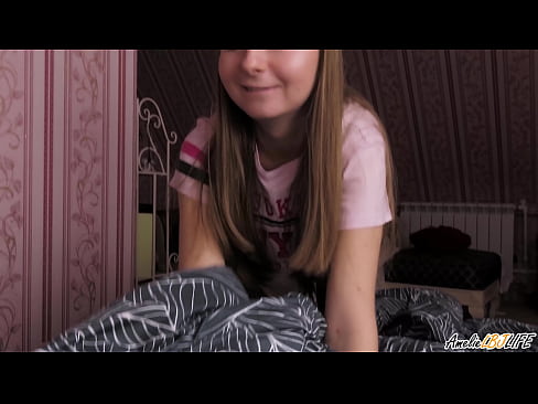 ❤️ Blondie onun BFF-ni dərindən sorur və ağzına boşaldır ️ Gözəl porno az.yourxxxvideos.ru ❌️